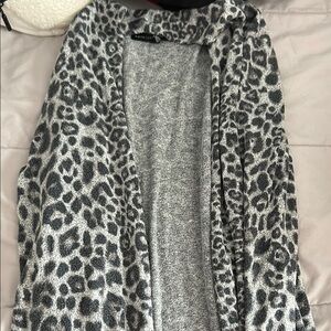 White House Black Market Gray Leopard Print Duster